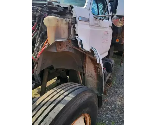 Ford F800 Fender Extension