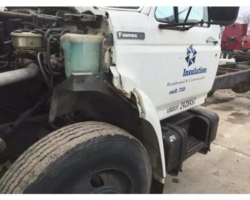 Ford F800 Fender