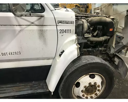 Ford F800 Fender