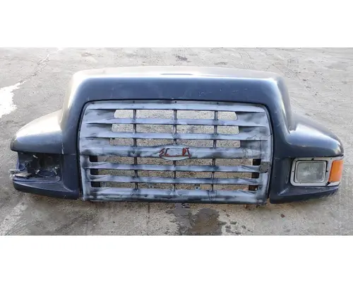 Hood FORD F800 Truck Salvage International Inc
