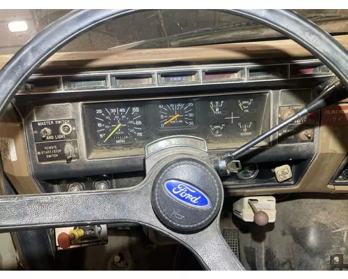Ford F800 Instrument Cluster