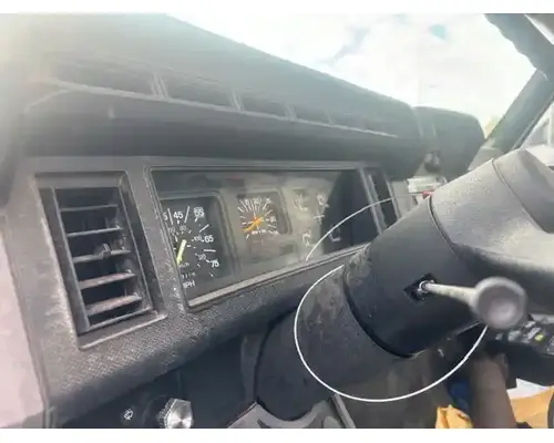 Ford F800 Instrument Cluster
