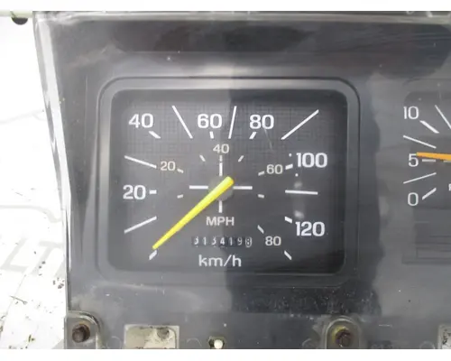 Ford F800 Instrument Cluster