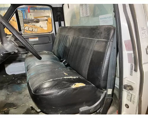 Seat, Front Ford F800 Vander Haags Inc Sf