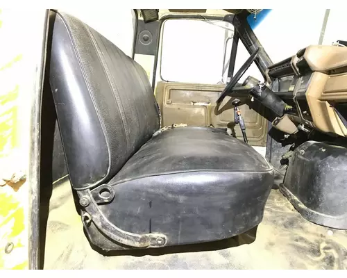 Ford F800 Seat (non-Suspension)