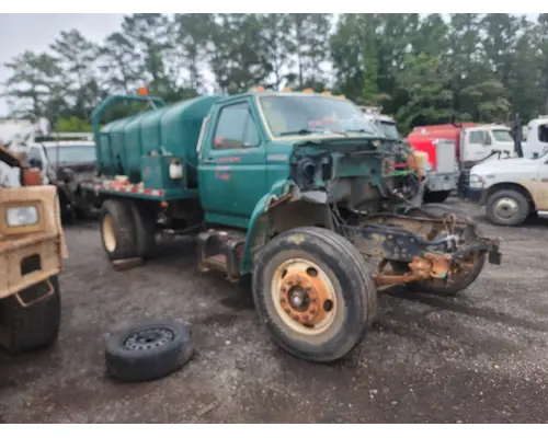 Spindle / Knuckle, Front FORD F800 Crest Truck Parts