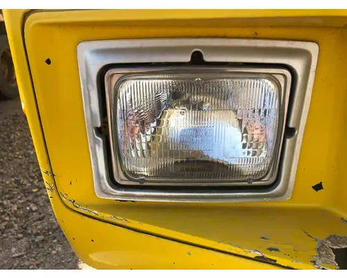Ford F900 Headlamp Assembly