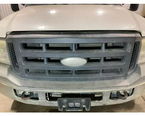 Ford FORD F550SD PICKUP Grille