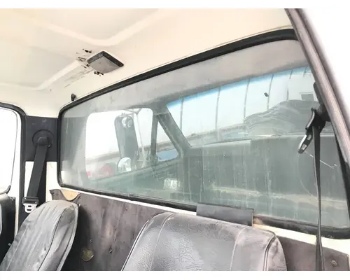 Back Glass FORD FT900 Vander Haags Inc Cb