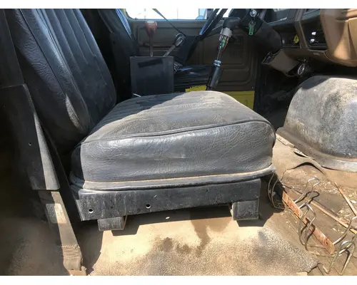 Seat, Front FORD FT900 Vander Haags Inc Sp