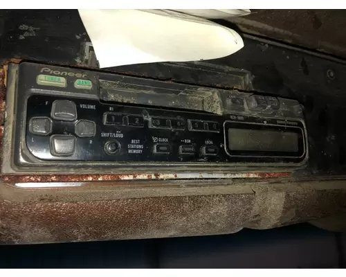 Radio Ford L8000 Vander Haags Inc Sp