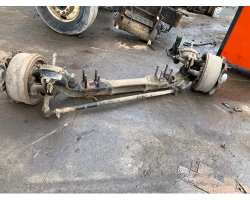 Axle Assembly, Front (Steer) FORD L8000 Truck Salvage International Inc
