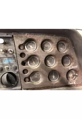 Ford L8000 Dash Panel