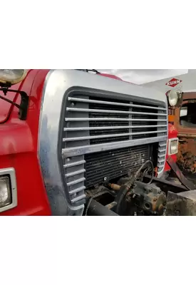 Ford L8000 Grille