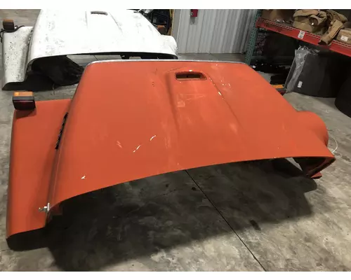 Ford L8000 Hood