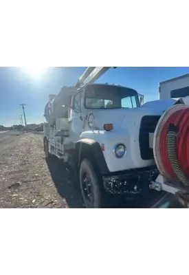 Ford L8000 Miscellaneous Parts