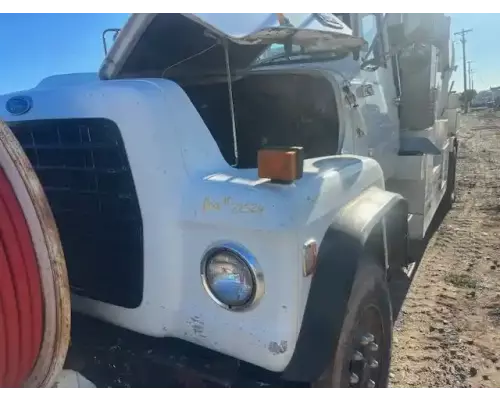 Ford L8000 Miscellaneous Parts