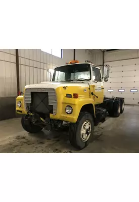 Ford L8000 Parts Unit