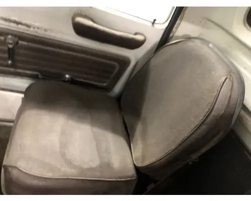 Seat, Front Ford L8000 Vander Haags Inc SP