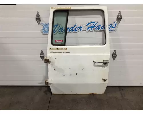 Ford L800 Door Assembly, Front