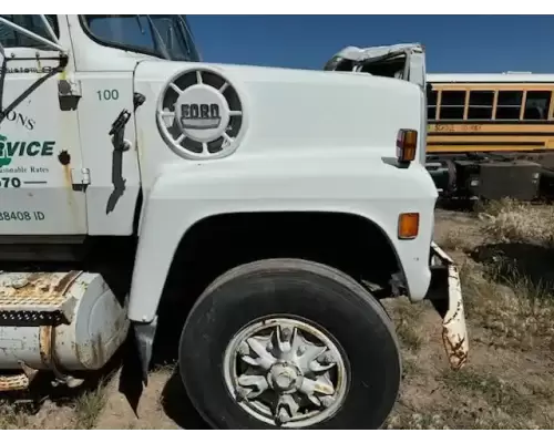 Ford L800 Hood