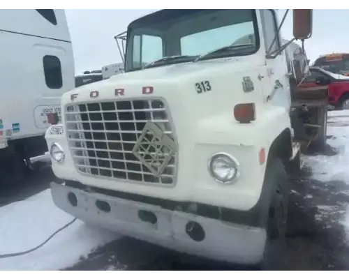 Ford L800 Hood