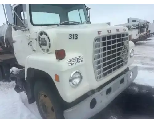 Ford L800 Hood