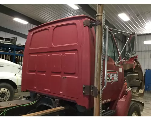 Ford L8501 Cab Assembly