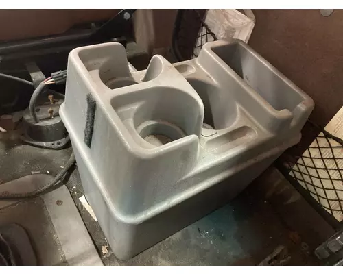 Body Parts, Misc. FORD L8513 LOUISVILLE 113 Vander Haags Inc Col