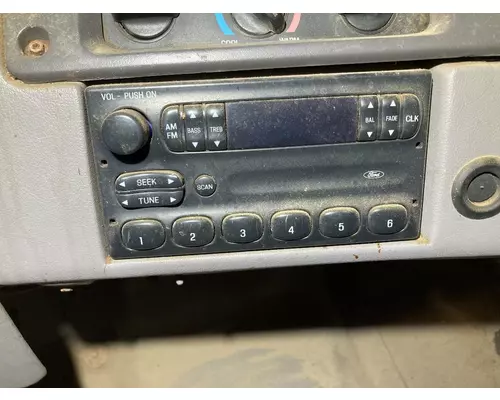 Radio Ford L8513 Vander Haags Inc Sf