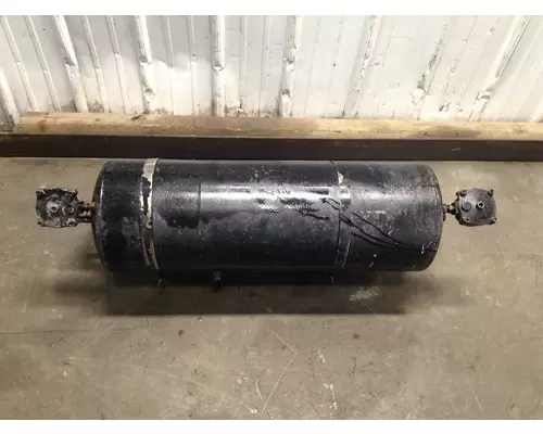 Ford L8513 Air Tank