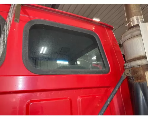 Ford L8513 Back Glass