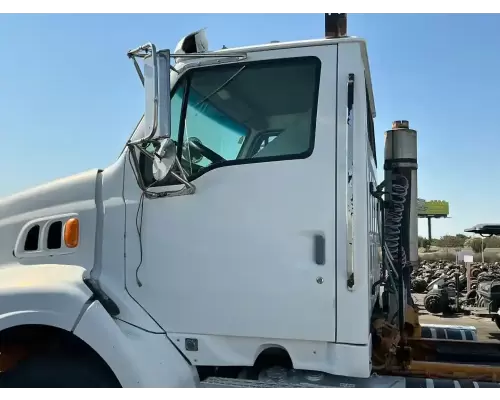 Cab Ford L8513 Garabedian Equipment Company