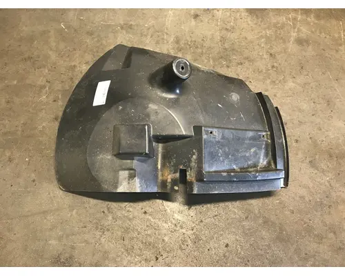 Ford L8513 Fender, Inner