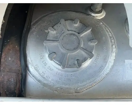 Ford L8513 Fuel Tank