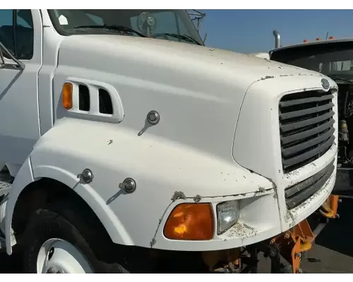 Ford L8513 Hood