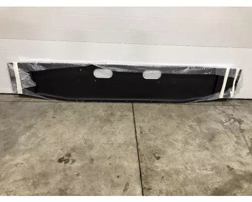 Ford L9000 Bumper Assembly, Front