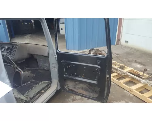 Ford L9000 Cab Assembly