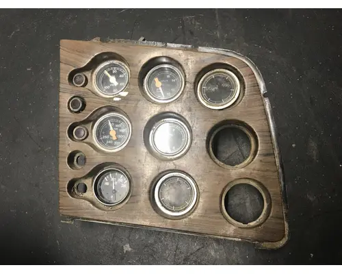 Ford L9000 Dash Assembly