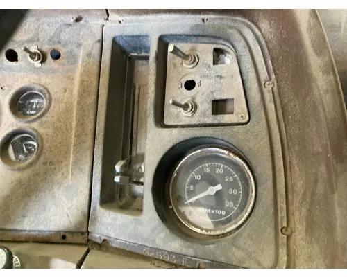 Ford L9000 Dash Assembly