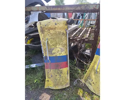 Sleeper Fairing FORD L9000 Truck Salvage International Inc