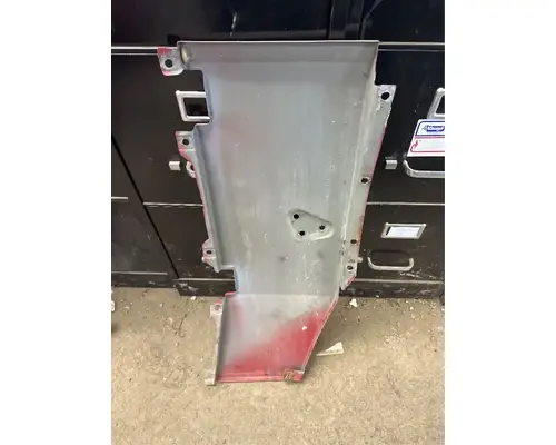 Ford L9000 Fender Extension