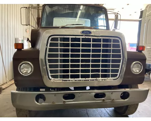 Ford L9000 Hood