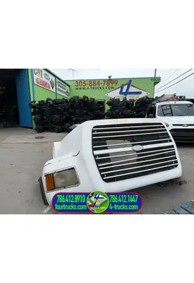 Ford L9000 Hood