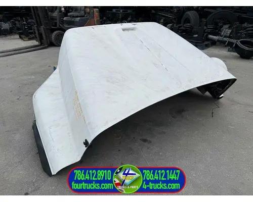 Ford L9000 Hood