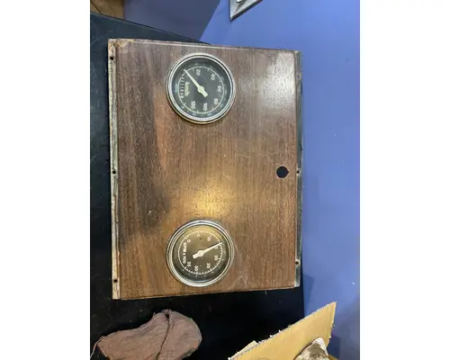 Instrument Cluster FORD L9000 Truck Salvage International Inc