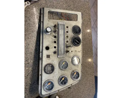 Instrument Cluster FORD L9000 Truck Salvage International Inc