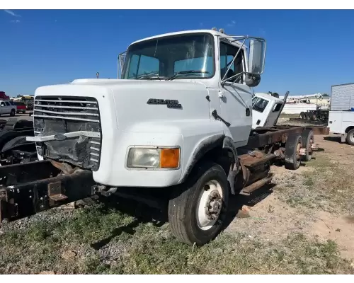 Miscellaneous Parts Ford L9000 Holst Truck Parts