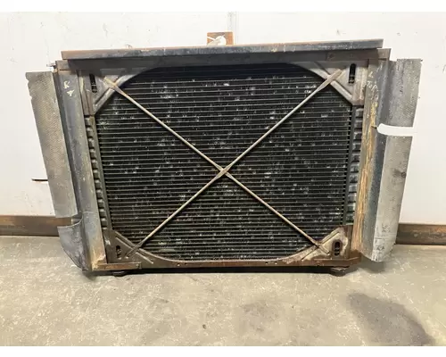 Ford L9000 Radiator