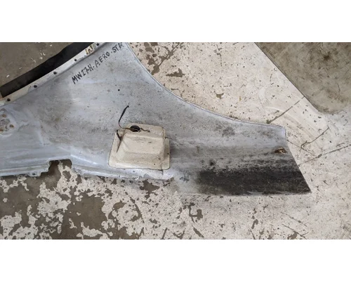Ford LA9000 AERO MAX 106 Fender Extension